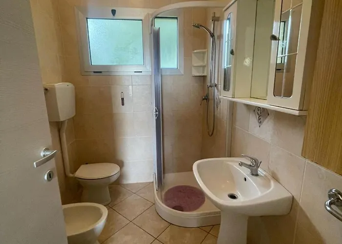 Apartman Spacious Just 200mt From The